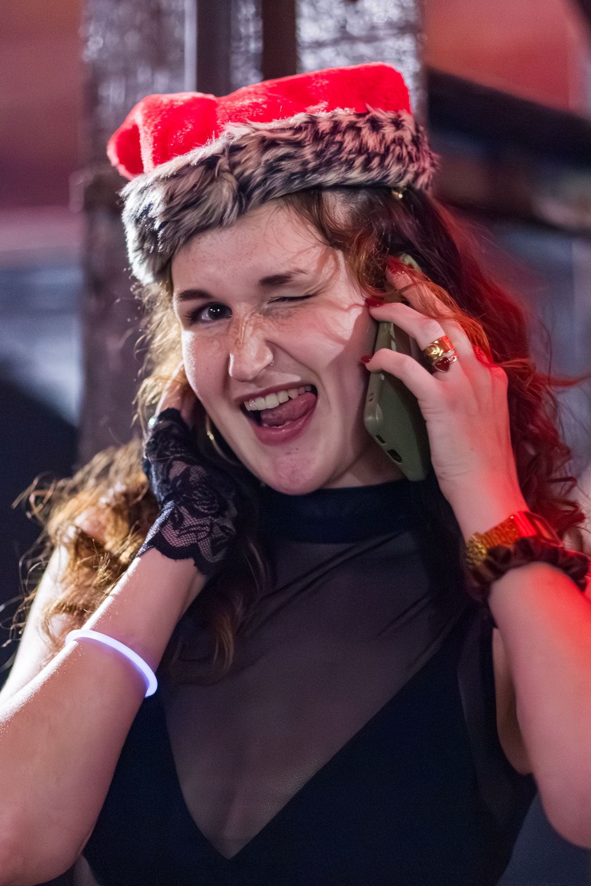 Loading... just a sec